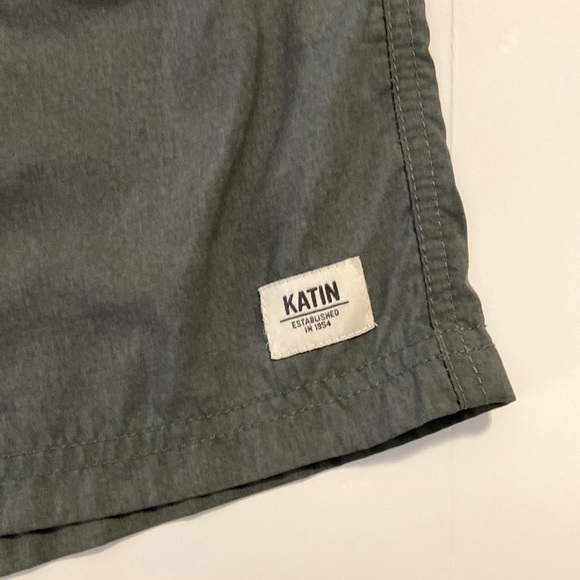 Katin Board Shorts in stripes size XL - Picture 2 of 6
